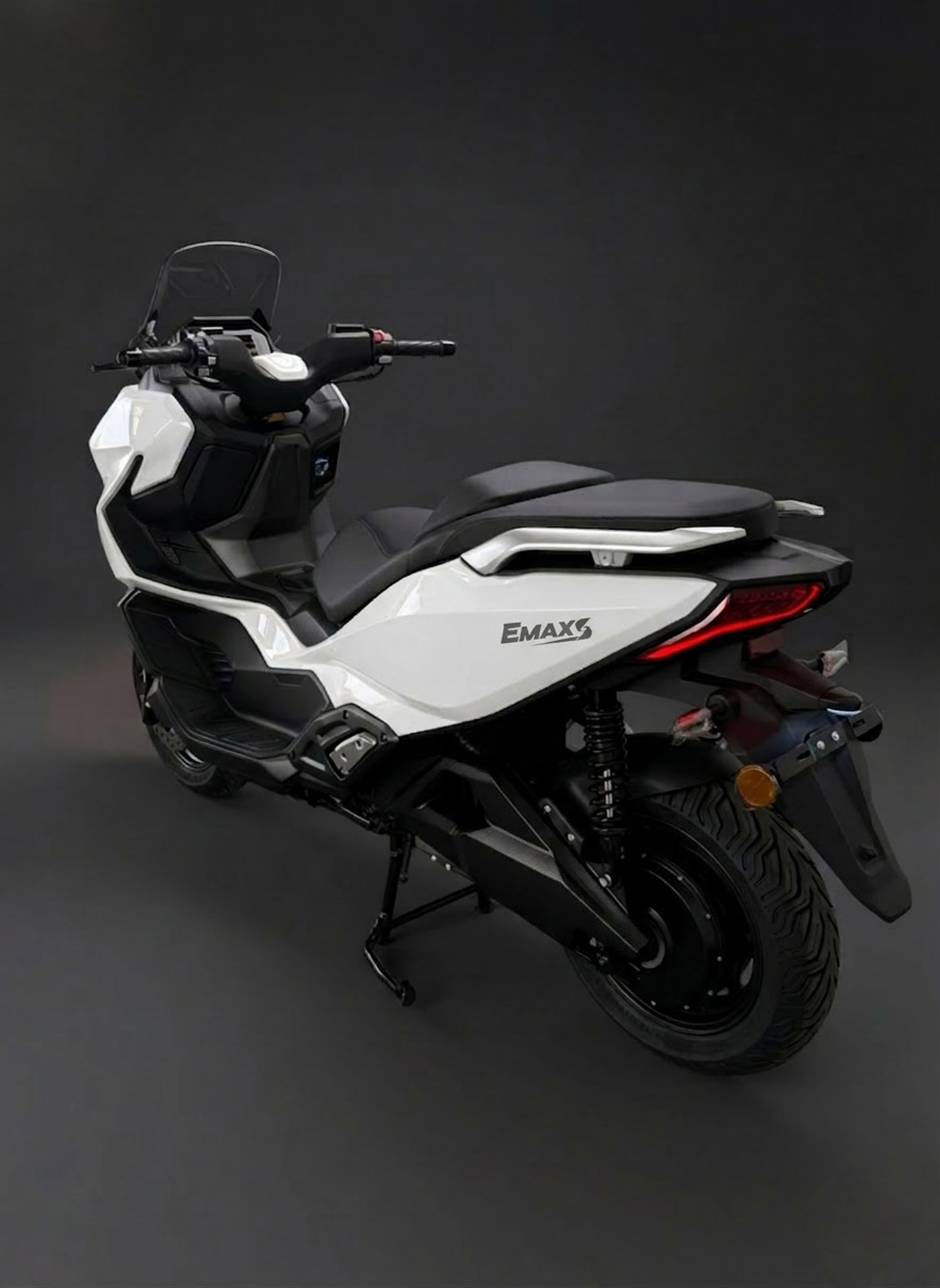 Vista posteriore EMAX S
